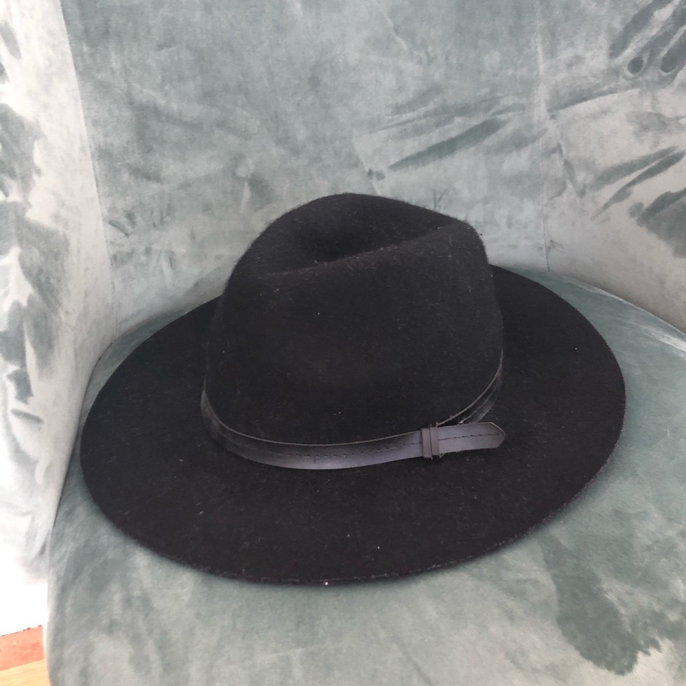 Black wool hat - Ecote by UO